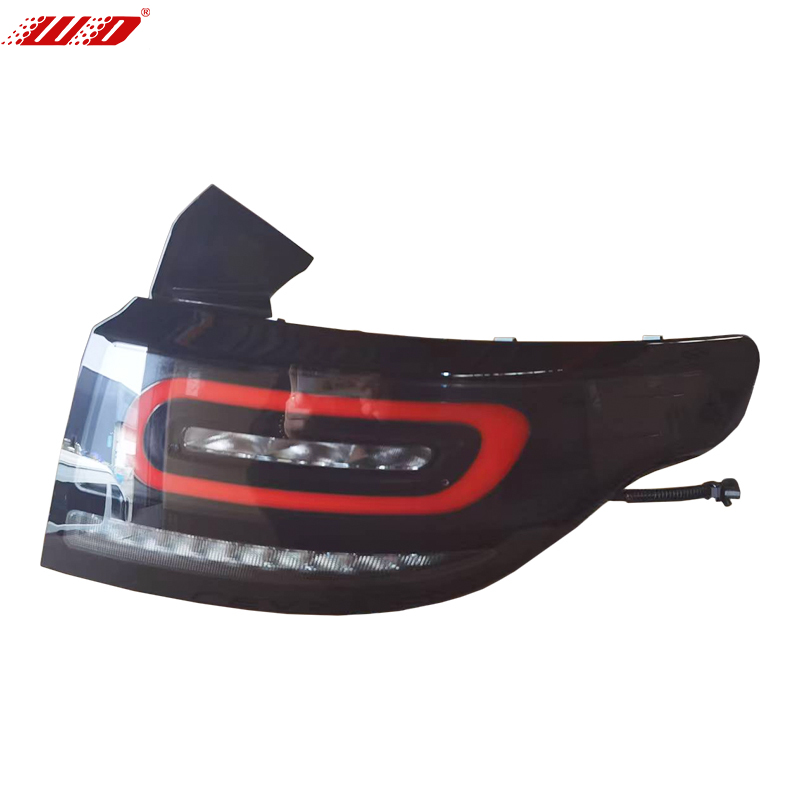 3.0.01.10.00124 - Taillight Ceart